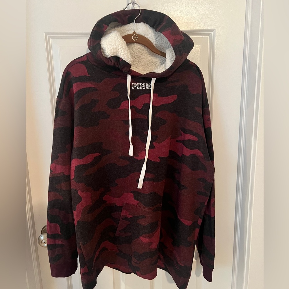 Victoria's Secret Red and Black Camouflage Hoodie Sweatshirt Sequin sz Large